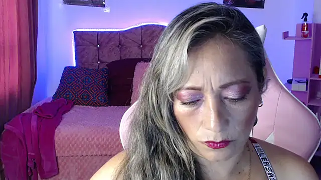 Melanyy 100 online show from 03-17-25, 09:24