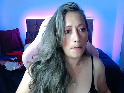 Melanyy 100 online show from 01-10-25, 03:07