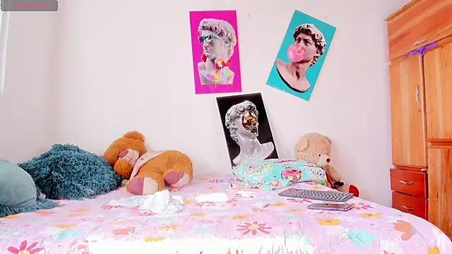 Lilybaudinx96 online show from 09-12-25, 08:52