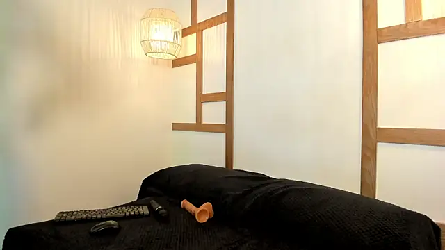 CriistalJade online show from 02-13-25, 10:43