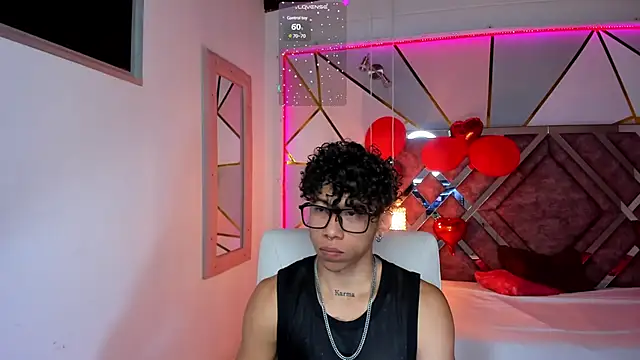 AkazaBoy  online show from 02-14-25, 03:54