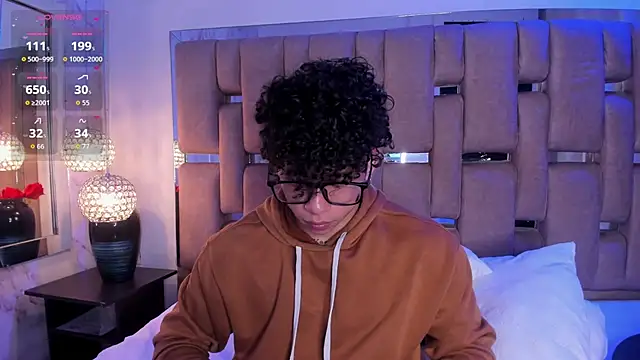 AkazaBoy  online show from 11-23-25, 04:44