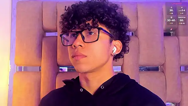 AkazaBoy  online show from 02-22-26, 04:26