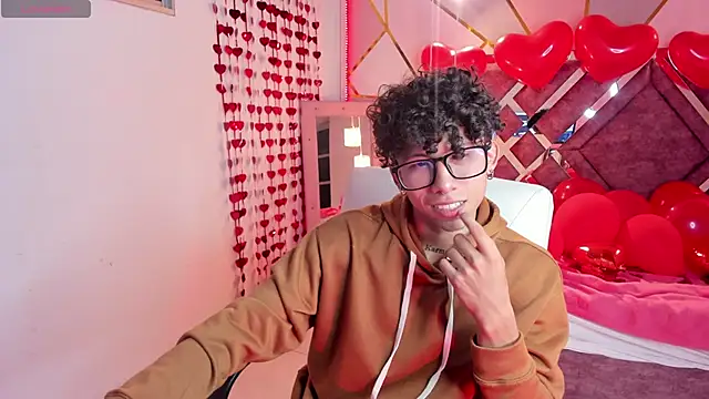 AkazaBoy  online show from 02-16-25, 04:20