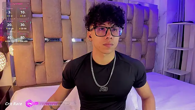 AkazaBoy  online show from 10-30-25, 04:22