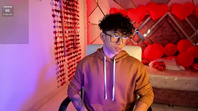AkazaBoy  online show from 02-20-25, 04:50