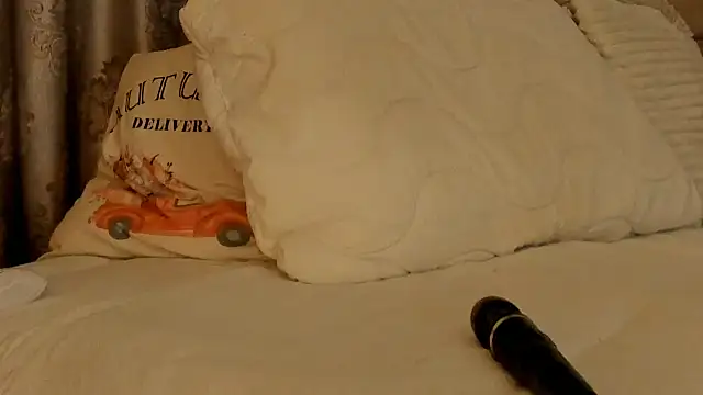 JanyneFantasy online show from 11-02-25, 03:44