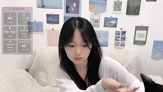 Snapshot of LiLiYbaby chatting on 09-10-25, 06:34 LiLiYbaby online show from 09-10-25, 06:34