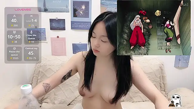 Snapshot of LiLiYbaby chatting on 10-11-25, 06:25 LiLiYbaby online show from 10-11-25, 06:25