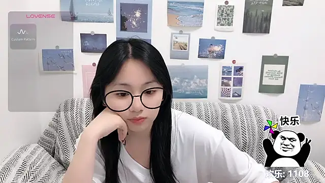 Snapshot of LiLiYbaby chatting on 09-19-25, 06:17 LiLiYbaby online show from 09-19-25, 06:17