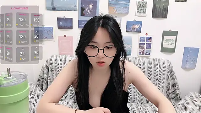 LiLiYbaby online show from 12-14-25, 06:19