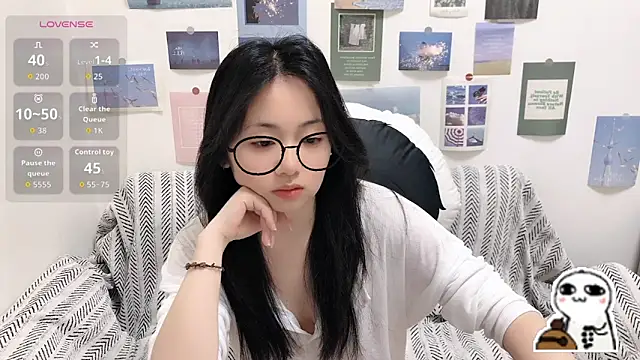 Snapshot of LiLiYbaby chatting on 05-26-26, 06:44 LiLiYbaby online show from 05-26-26, 06:44