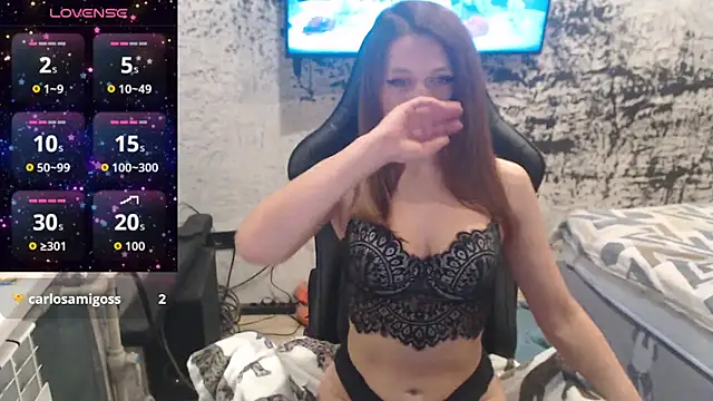 Snapshot of PamelaYoun chatting on 10-05-25, 07:04 PamelaYoun online show from 10-05-25, 07:04