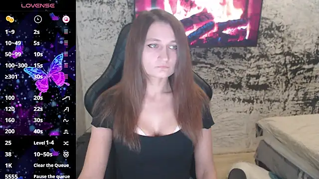 Snapshot of PamelaYoun chatting on 11-04-25, 03:05 PamelaYoun online show from 11-04-25, 03:05