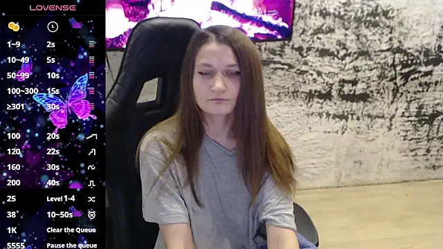 Snapshot of PamelaYoun chatting on 01-06-26, 11:31 PamelaYoun online show from 01-06-26, 11:31