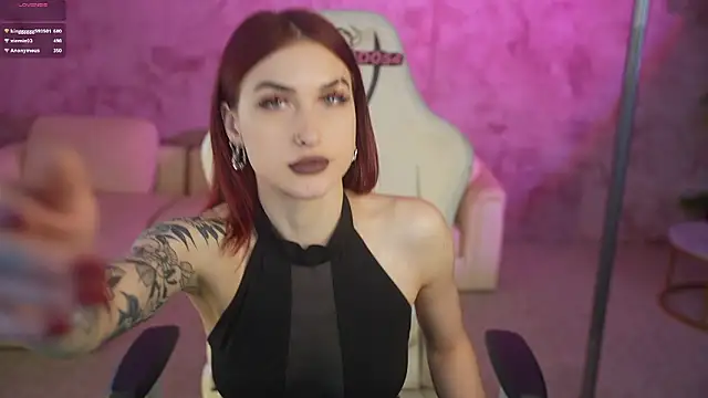 Magnetic Mia  online show from 03-10-26, 03:32