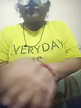 Snapshot of Punjabi_beauty123 chatting on 12-21-24, 04:36 Punjabi beauty123 online show from 12-21-24, 04:36