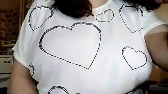 Snapshot of AalinnaK chatting on 11-29-25, 03:45 AalinnaK online show from 11-29-25, 03:45