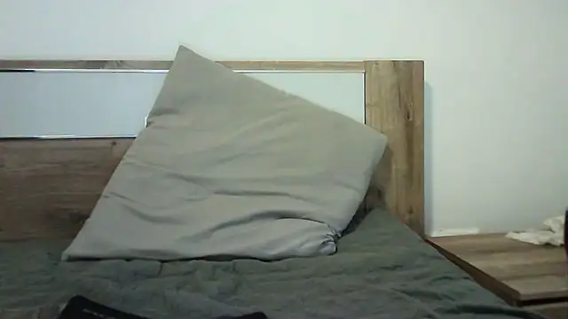 Ahotkittyxxx online show from 11-13-25, 03:49