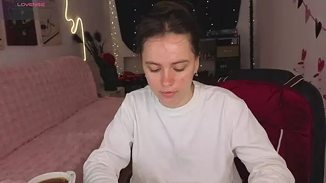 Emillias online show from 02-21-26, 08:05