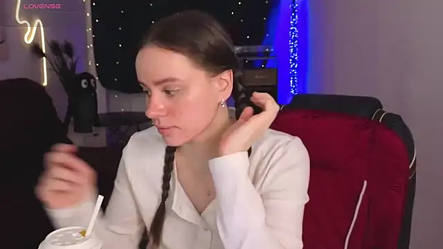 Emillias online show from 02-07-26, 08:00