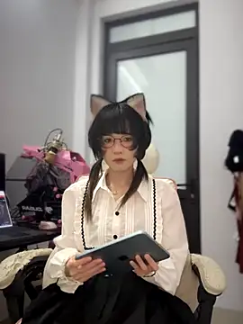 RassieRaph online show from 10-29-25, 05:23