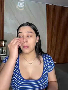 Snapshot of floriamANDjazmin chatting on 07-14-26, 03:11 floriamANDjazmin online show from 07-14-26, 03:11