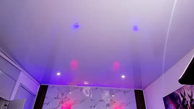 AuroraDiaz online show from 11-29-25, 07:36