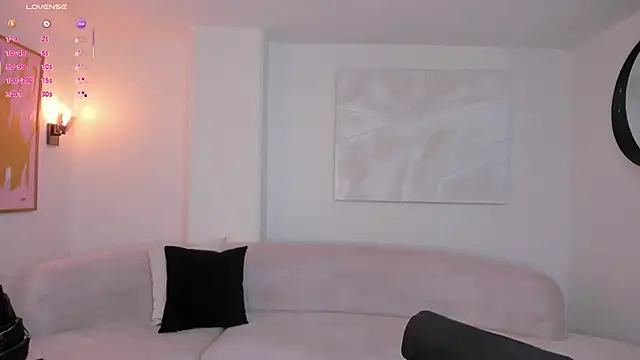 TaraLawrence online show from 11-14-25, 02:59