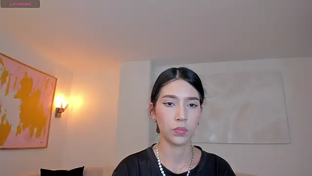 Snapshot of TaraLawrence chatting on 02-24-26, 03:29 TaraLawrence online show from 02-24-26, 03:29