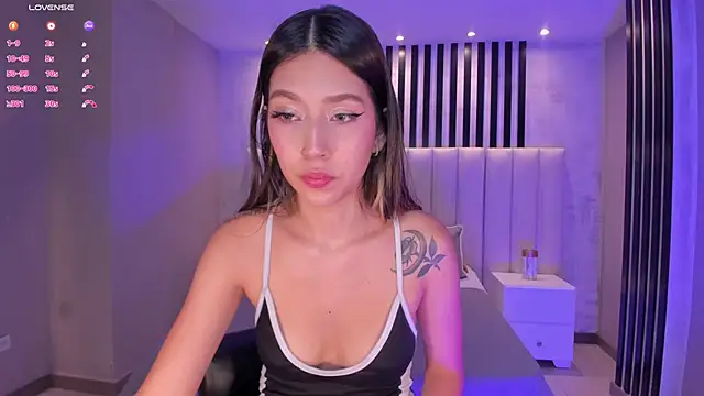 TaraLawrence online show from 11-04-25, 04:05