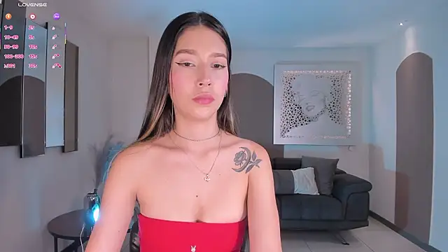 Snapshot of TaraLawrence chatting on 01-31-26, 07:23 TaraLawrence online show from 01-31-26, 07:23