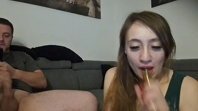 Snapshot of LoveXAddict chatting on 12-29-24, 09:30 LoveXAddict online show from 12-29-24, 09:30