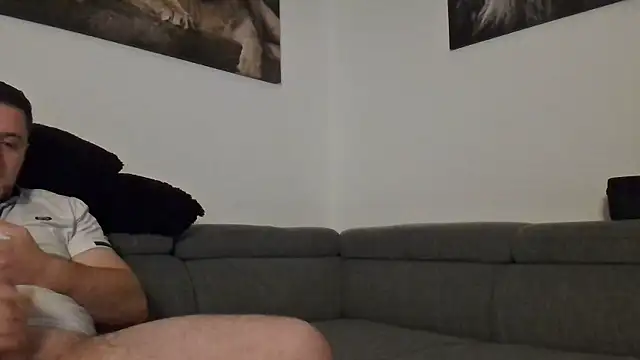 Snapshot of LoveXAddict chatting on 01-05-25, 09:14 LoveXAddict online show from 01-05-25, 09:14