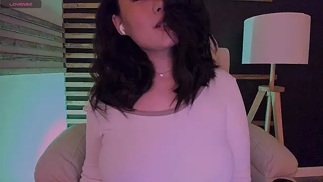 kimmy chi  online show from 02-05-25, 06:15