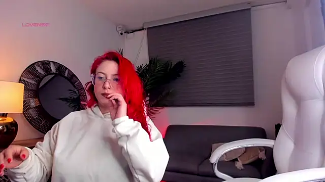 miss julietaa online show from 03-20-25, 11:49