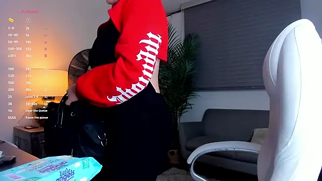 miss julietaa online show from 03-19-25, 11:39