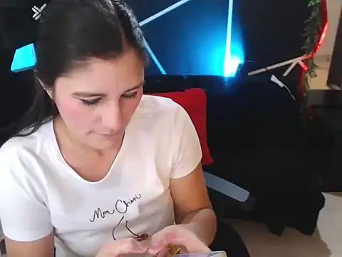 LUCY LI online show from 11-16-25, 07:29