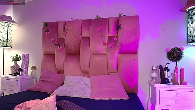 SweetBonniie online show from 10-27-25, 11:44