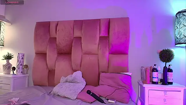 SweetBonniie online show from 09-27-25, 11:38