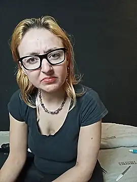 Sexy-Milf-Big online show from 12-04-24, 07:50