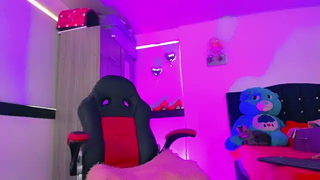 Hellen moons   online show from 02-09-26, 07:12