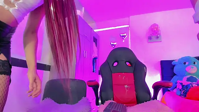 Hellen moons   online show from 03-07-26, 07:19