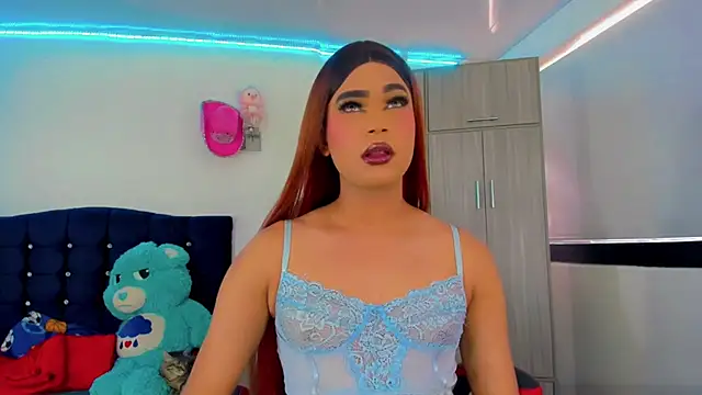 Hellen moons   online show from 10-14-25, 06:41