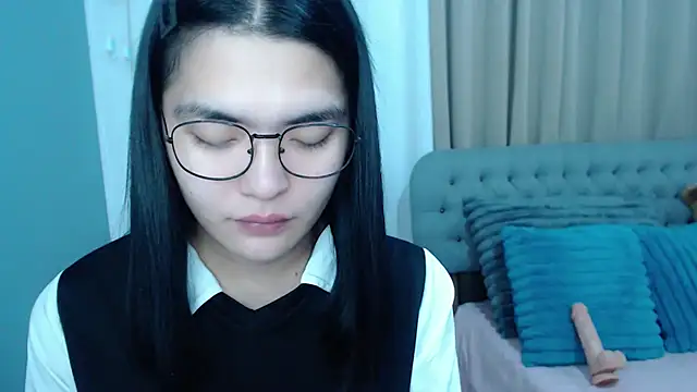 Snapshot of zhaviahale21 chatting on 10-29-25, 08:46 zhaviahale21 online show from 10-29-25, 08:46