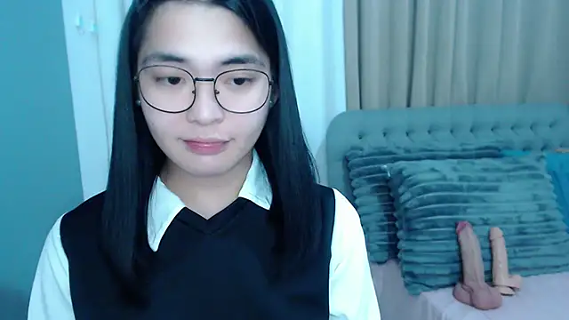Snapshot of zhaviahale21 chatting on 10-24-25, 11:31 zhaviahale21 online show from 10-24-25, 11:31