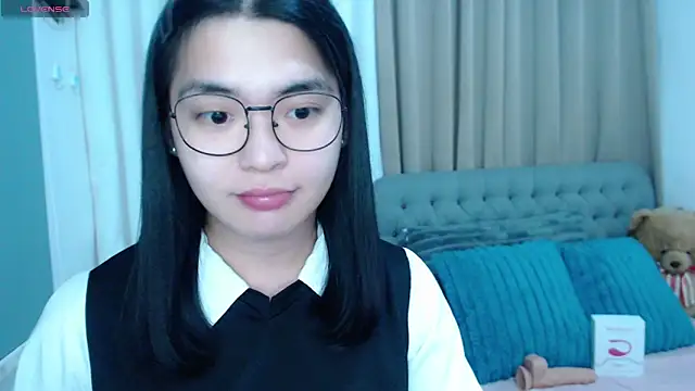 Snapshot of zhaviahale21 chatting on 11-06-25, 07:23 zhaviahale21 online show from 11-06-25, 07:23