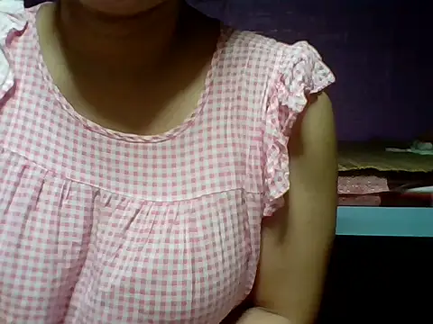 Mimi18x online show from 10-02-25, 12:25