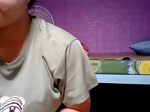 Mimi18x online show from 10-30-25, 02:54