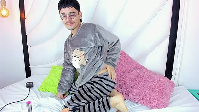 Hugo Coopers online show from 02-14-25, 04:04